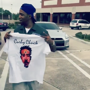  Currensy Wants a Curly Chuck Shirt (Video)
